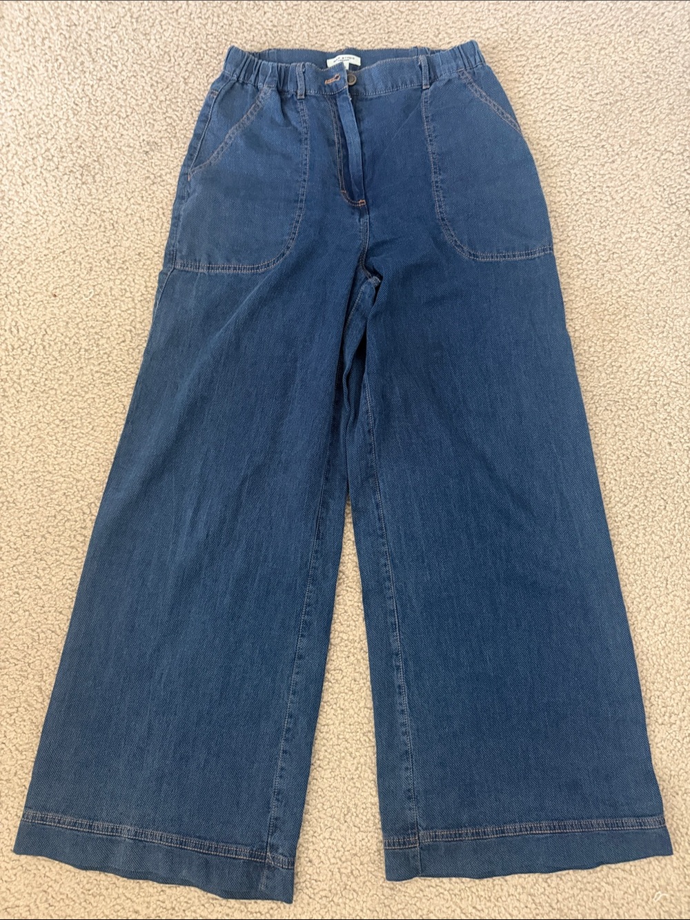 Max Studio - Classic Blue Women's Jeans, Supersoft material